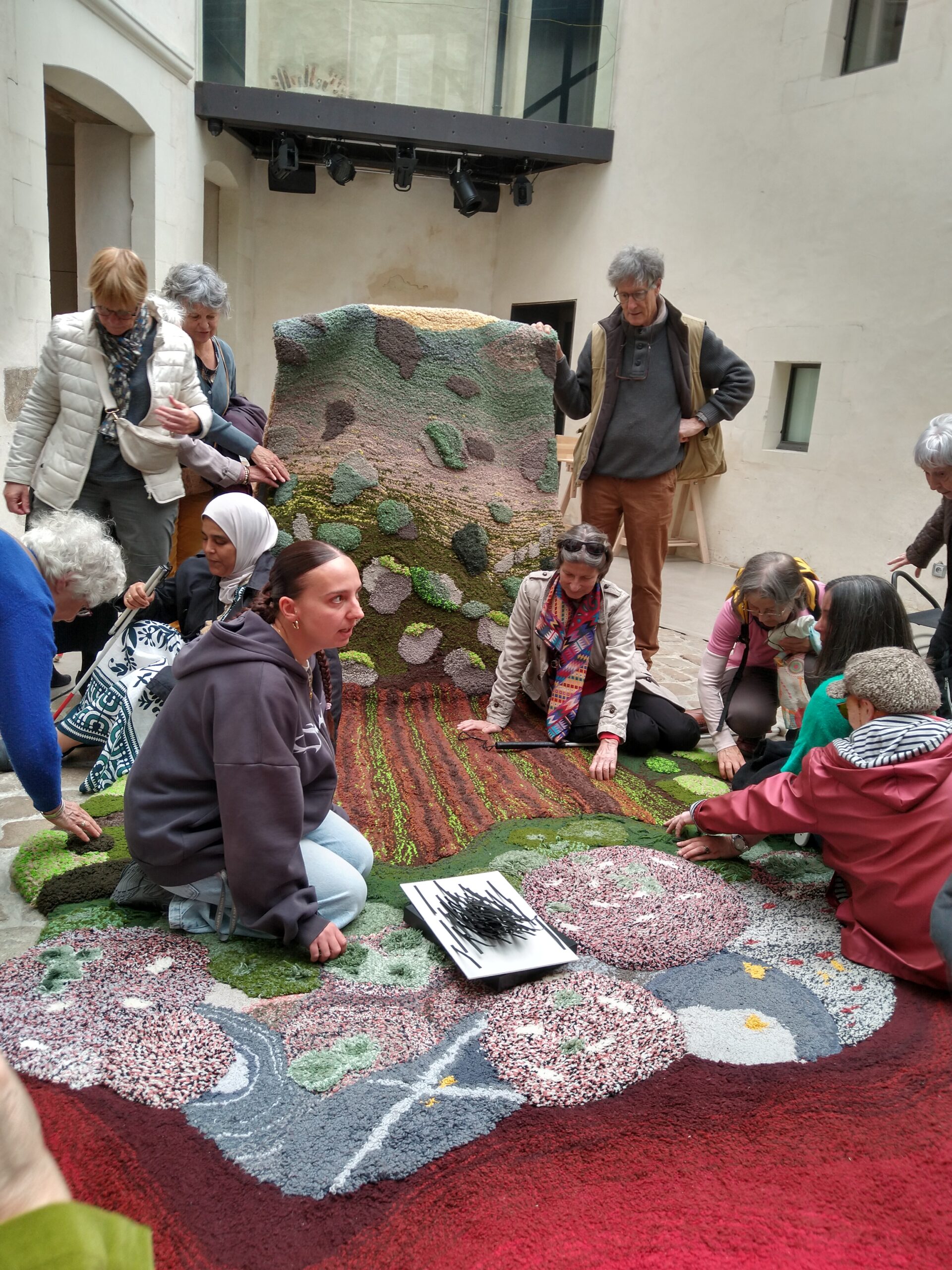 6 mai 2025 : Exposition « Retenir ton odeur au Passage Ste Croix